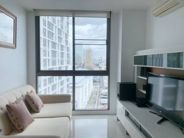 1 bedroom for sale at Ideo Sathorn Taksin