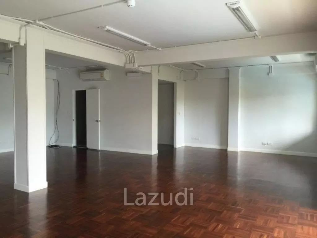 Asok Court / Office For Rent / 0 Bedroom / 90 SQM / BTS Asok / Bangkok