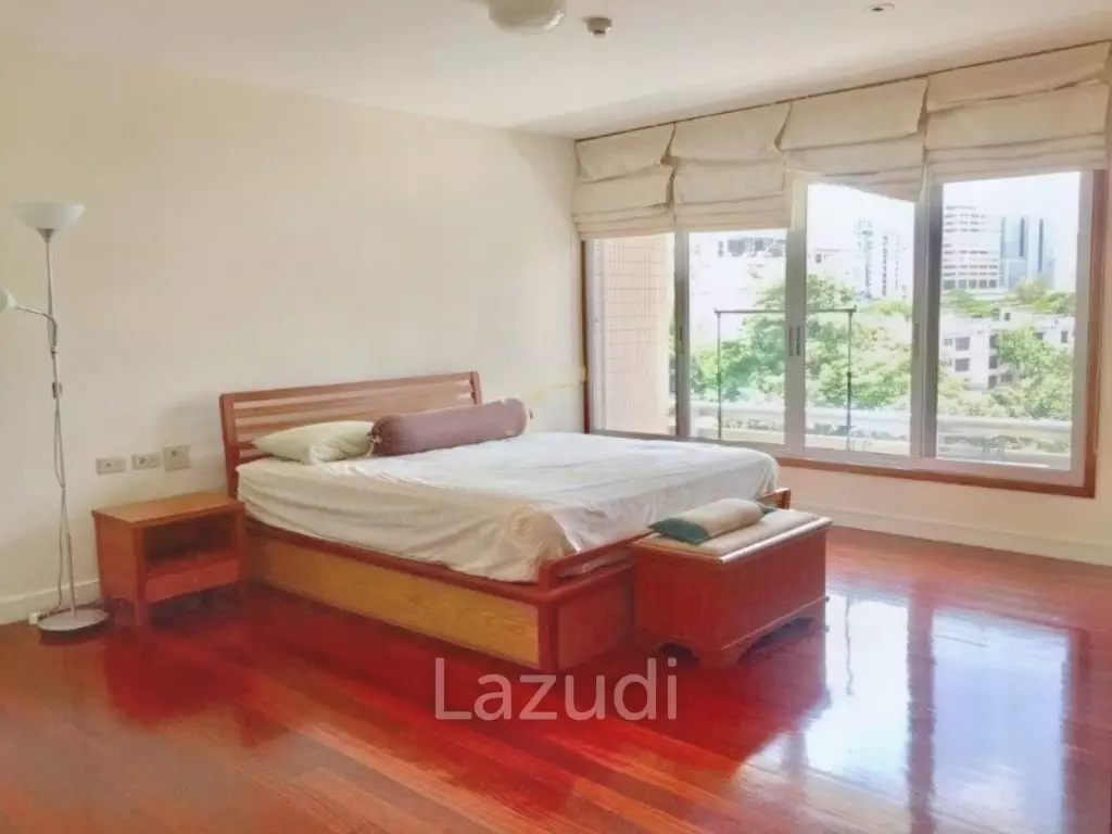 3 Bed 3 Bath at 181 SQ.M at Navin Court
