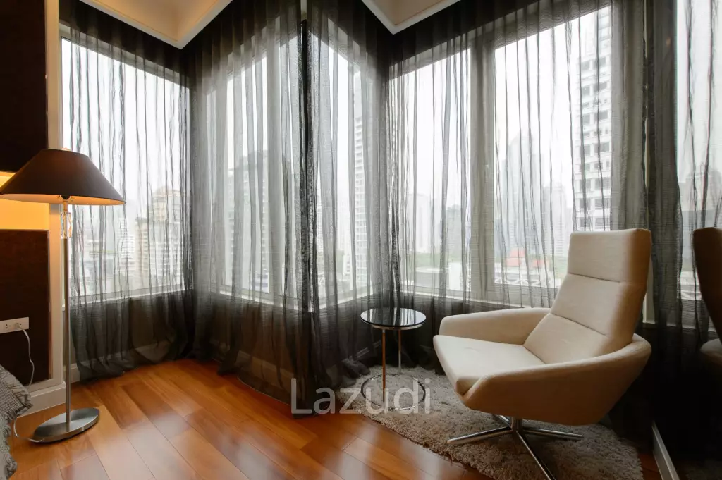 2 Bed 2 Bath 94 SQ.M Q Langsuan Condo