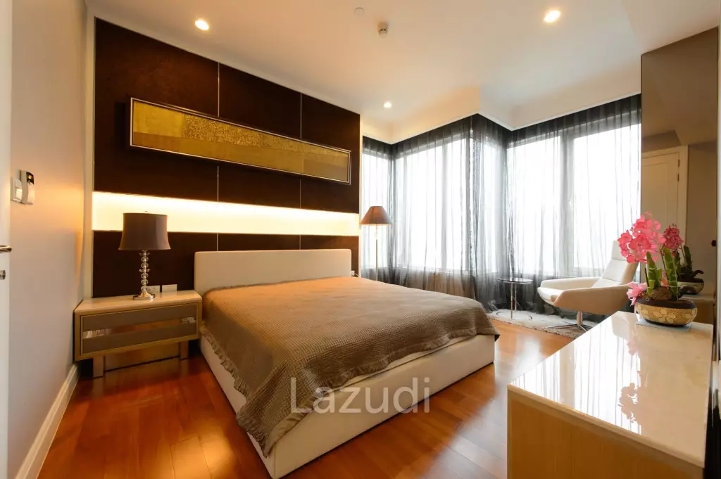 2 Bed 2 Bath 94 SQ.M Q Langsuan Condo