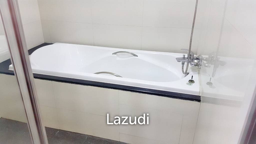 2 Bed 2 Bath 84.50 SQ.M Baan Sukhumvit 14