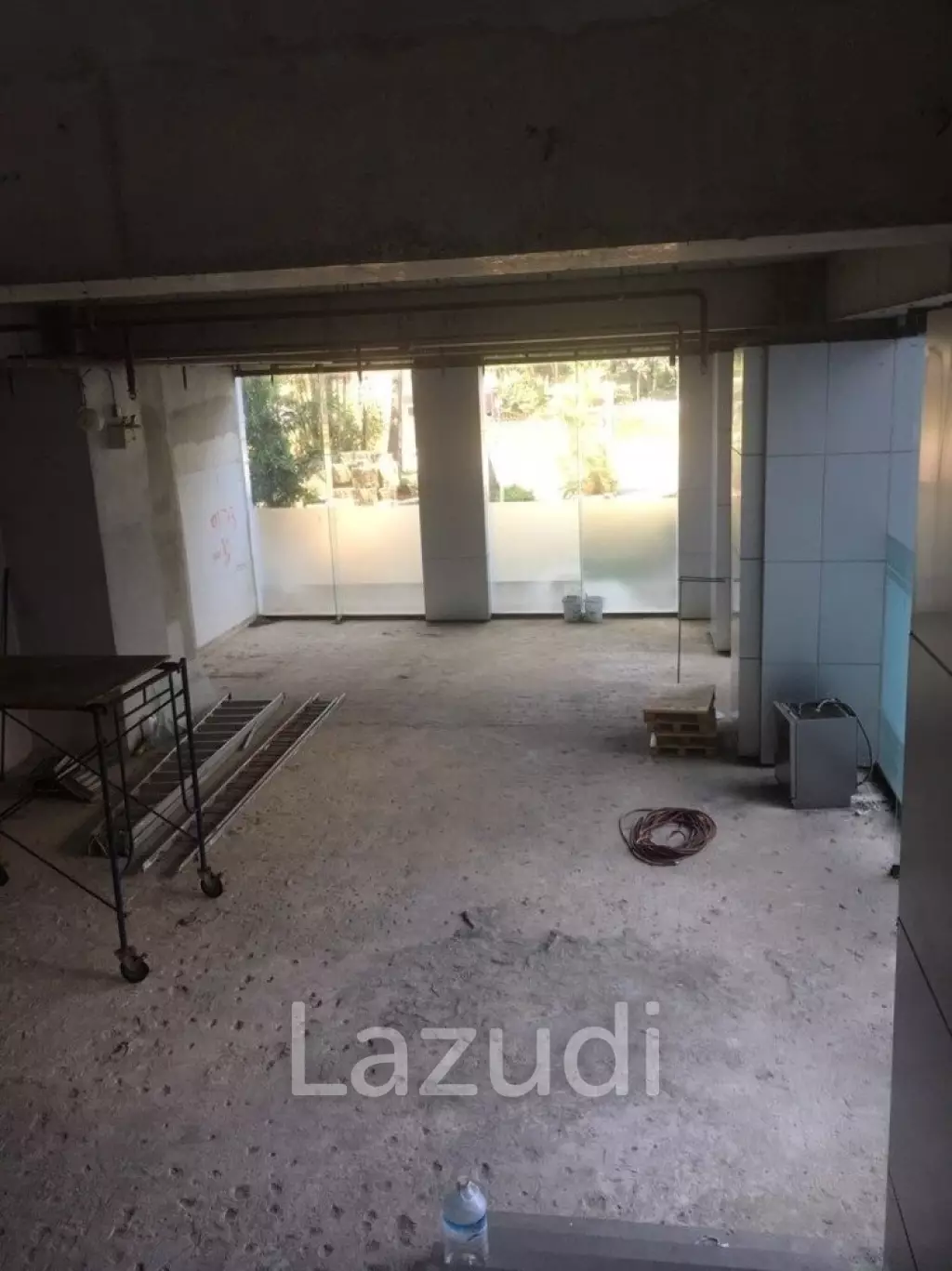 713 SQ.M Commercial Space For Rent