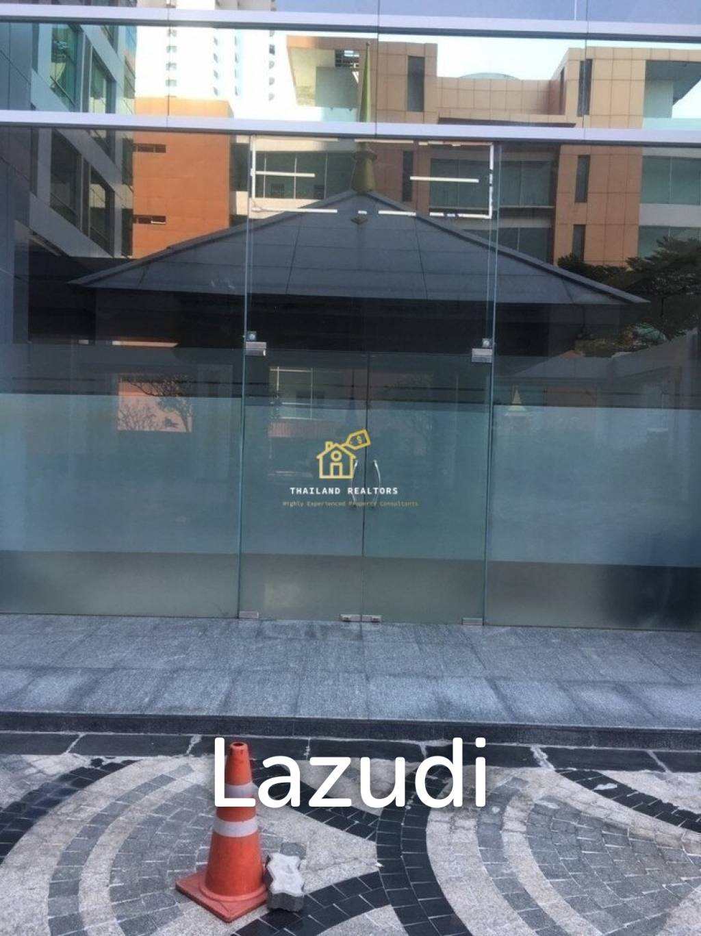 713 SQ.M Commercial Space For Rent
