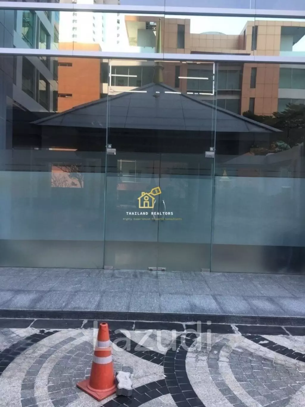 713 SQ.M Commercial Space For Rent