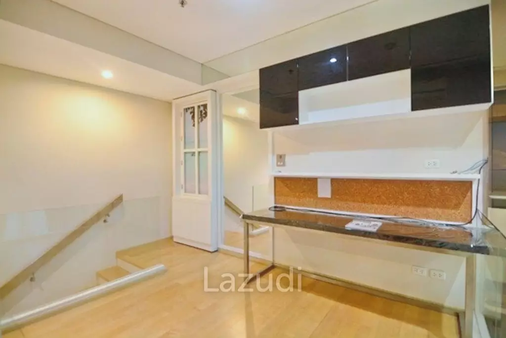 1 Bed 1 Bath 80 SQ.M Villa Asoke Condo