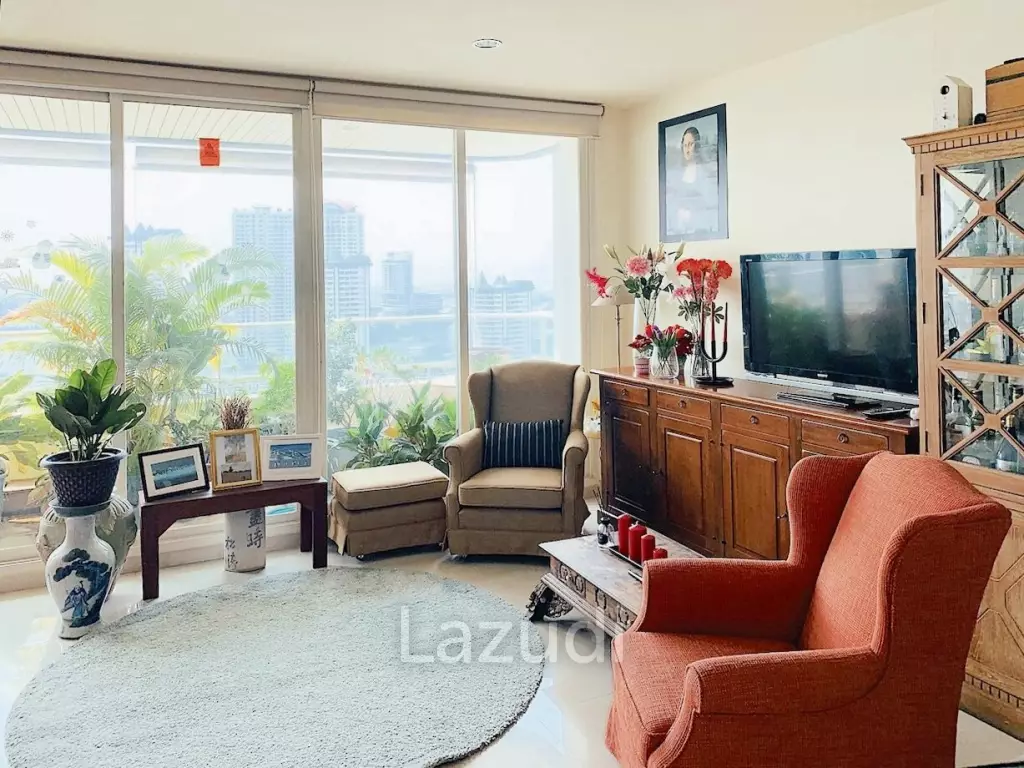 3 Bed 145 SQ.M. Watermark Chaophraya