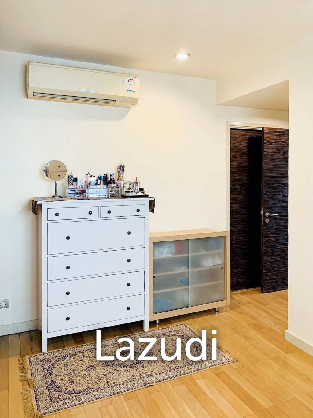 3 Bed 145 SQ.M. Watermark Chaophraya