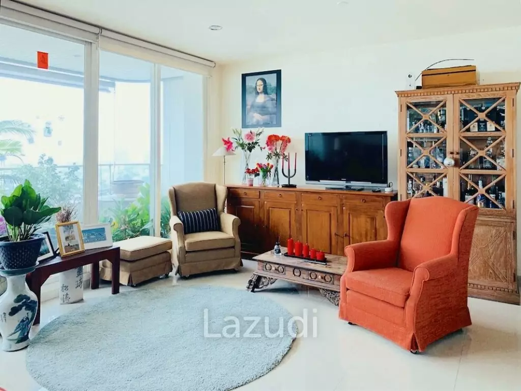3 Bed 145 SQ.M. Watermark Chaophraya