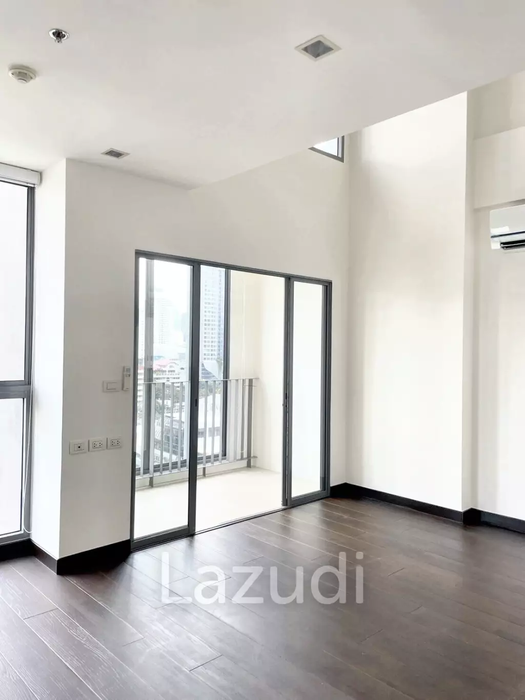 1 Bedroom 1 Bathroom 63 SQ.M Ideo Q Phayathai