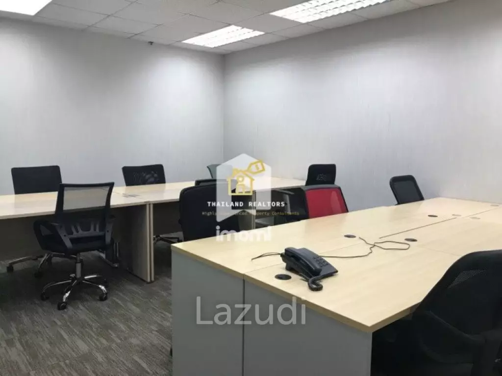 President Place / Office For Rent / null Bedroom / 25 SQM / BTS Chit Lom / Bangkok