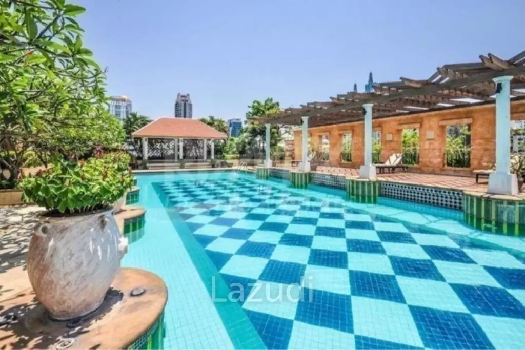 President Place / Office For Rent / null Bedroom / 25 SQM / BTS Chit Lom / Bangkok