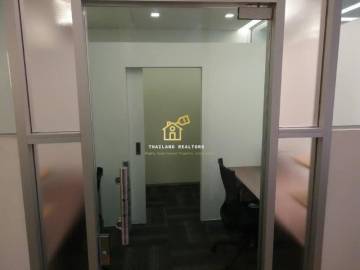 Emporium Tower / Office For Rent / 0 Bedroom / 10 SQM / BTS Phrom Phong / Bangkok