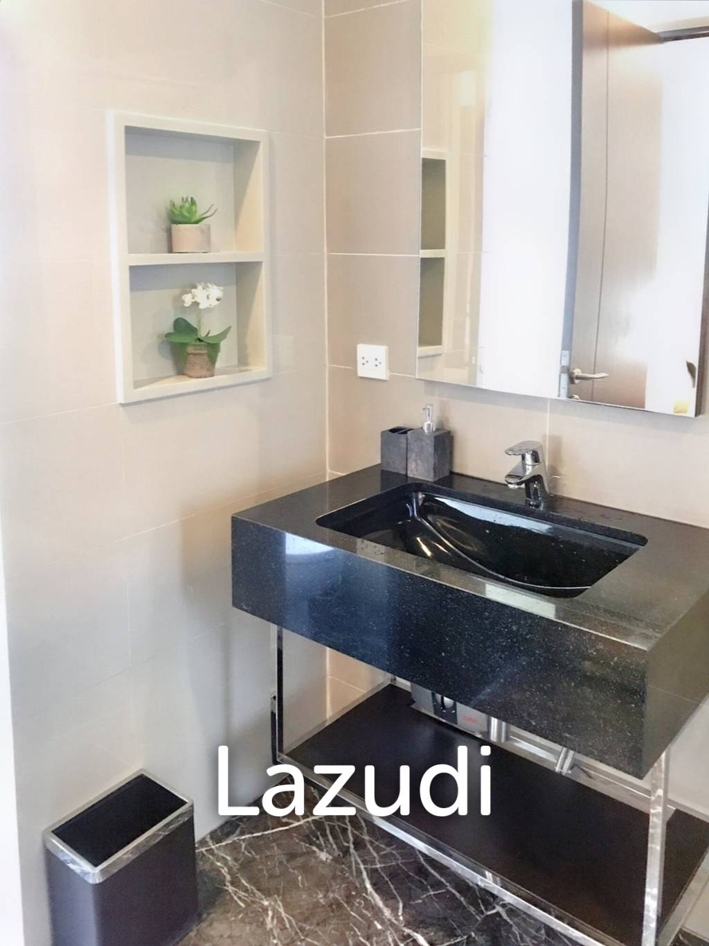 1 Bed 1 Bath 43 SQ.M Edge Sukhumvit 23