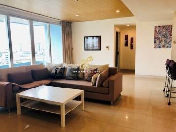 3 Bed 145 sqm Watermark Chaophraya sell with tenant