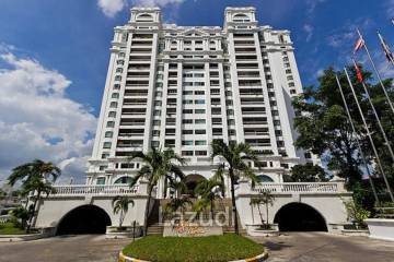 3 Bed 3 Bath 164 SQ.M Royal Castle Condo