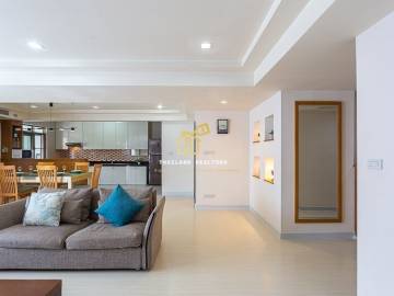 Royal Castle / Condo For Rent and Sale / 3 Bedroom / 164 SQM / BTS Phrom Phong / Bangkok
