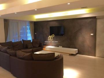 Royal Castle / Condo For Sale / 3 Bedroom / 200 SQM / BTS Phrom Phong / Bangkok