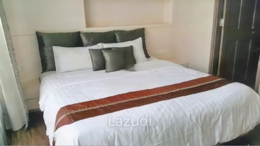 1 Bed 1 Bath 87 SQM Baan Rajprasong