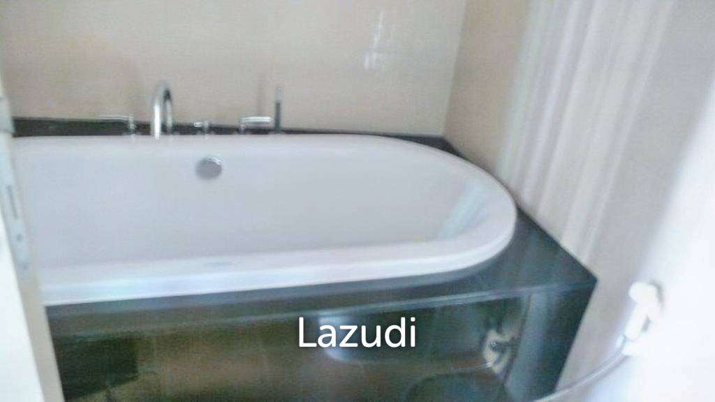 1 Bed 1 Bath 87 SQM Baan Rajprasong