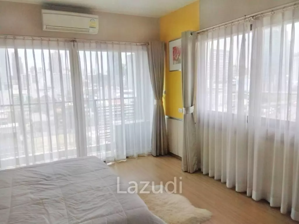 3 Bed 3 Bath 146 SQ.M Renova Residence Chidlom