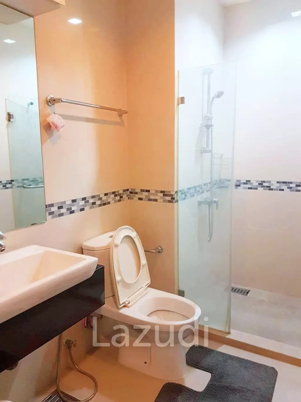 2 Bed 2 Bath 70 SQ.M Ideo Q Phayathai
