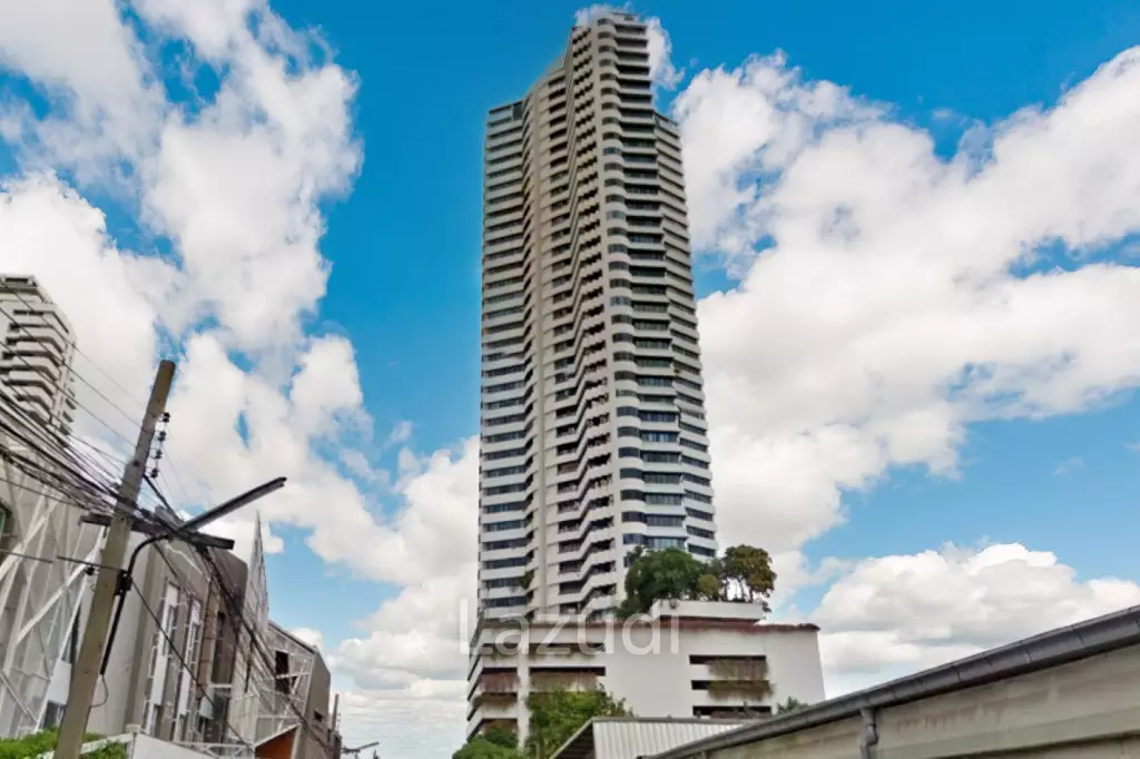 2 Bed 2 Bath 128 SQ.M at Royal River Place
