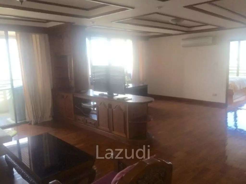 2 Bed 2 Bath 162 SQ.M Acadamia Grand Tower