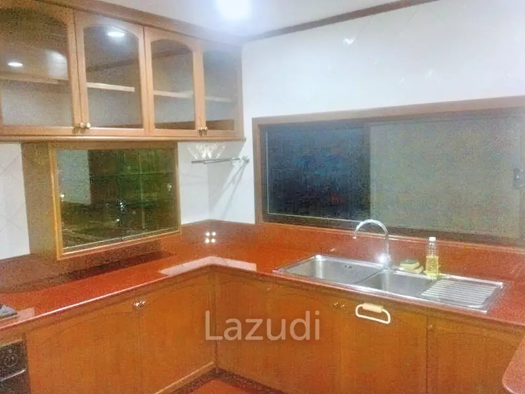 2 Bed 2 Bath 162 SQ.M Acadamia Grand Tower