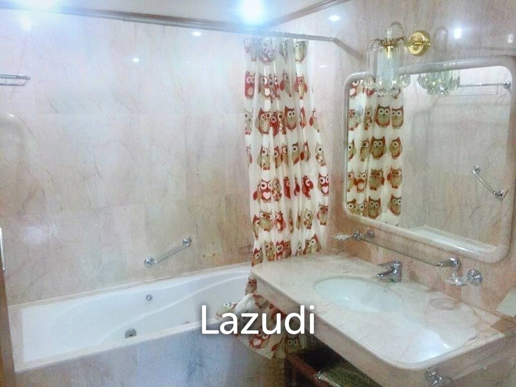 2 Bed 2 Bath 162 SQ.M Acadamia Grand Tower