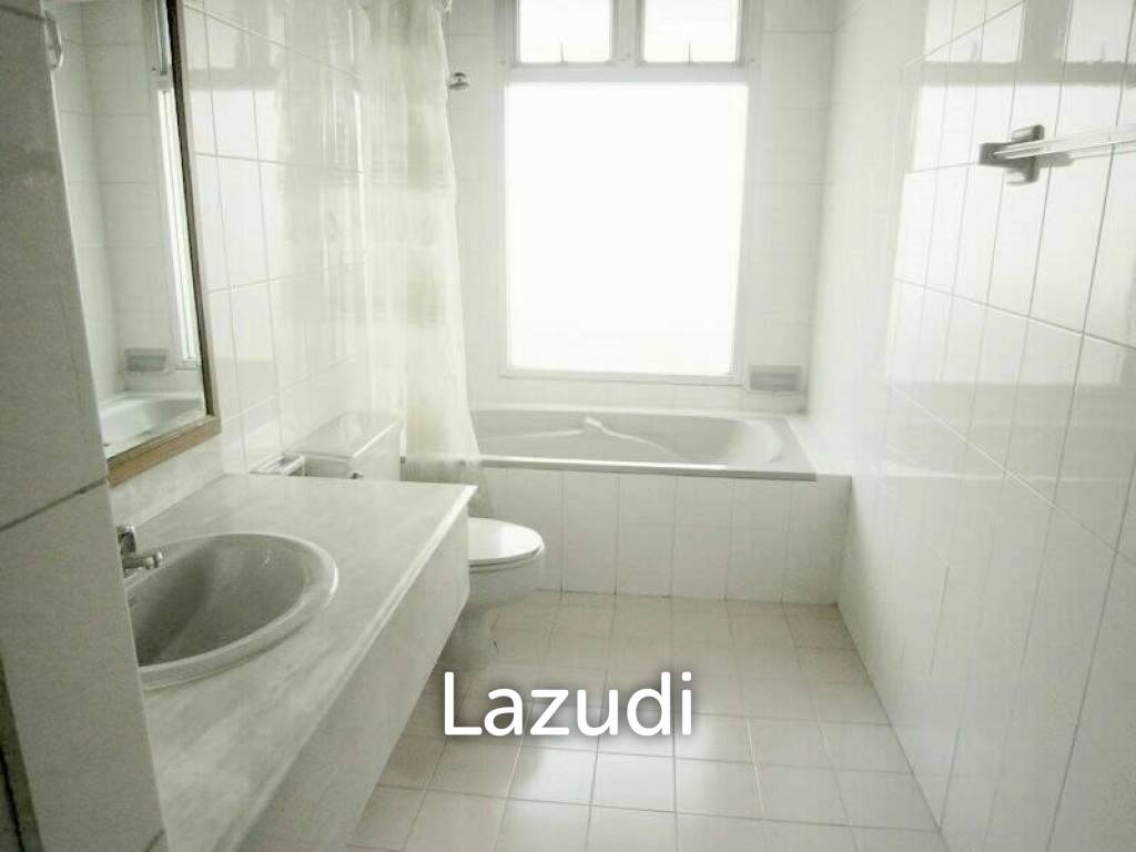 2 Bed 2 Bath190 SQ.M at Newton Tower