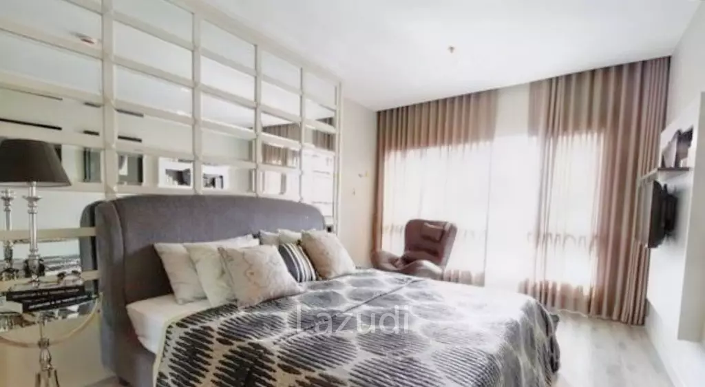 1 Bed 1 Bath35 SQ.M Centric Sathorn Saint Louis