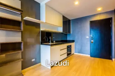2 Bed 1 Bath 58 SQ.M at Sky Walk Condominium