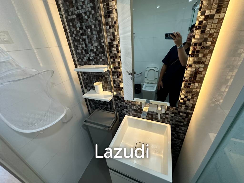 1 Bed 1 Bath 50 SQ.M The Room Sathorn