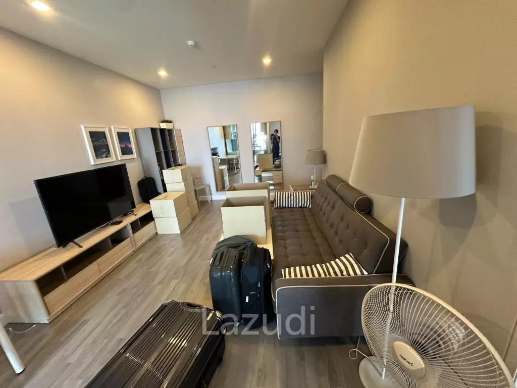 1 Bed 1 Bath 50 SQ.M The Room Sathorn
