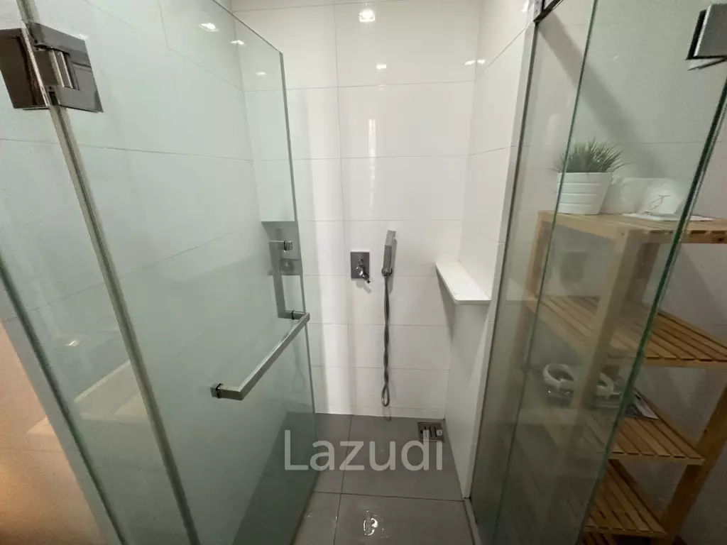 1 Bed 1 Bath 50 SQ.M The Room Sathorn