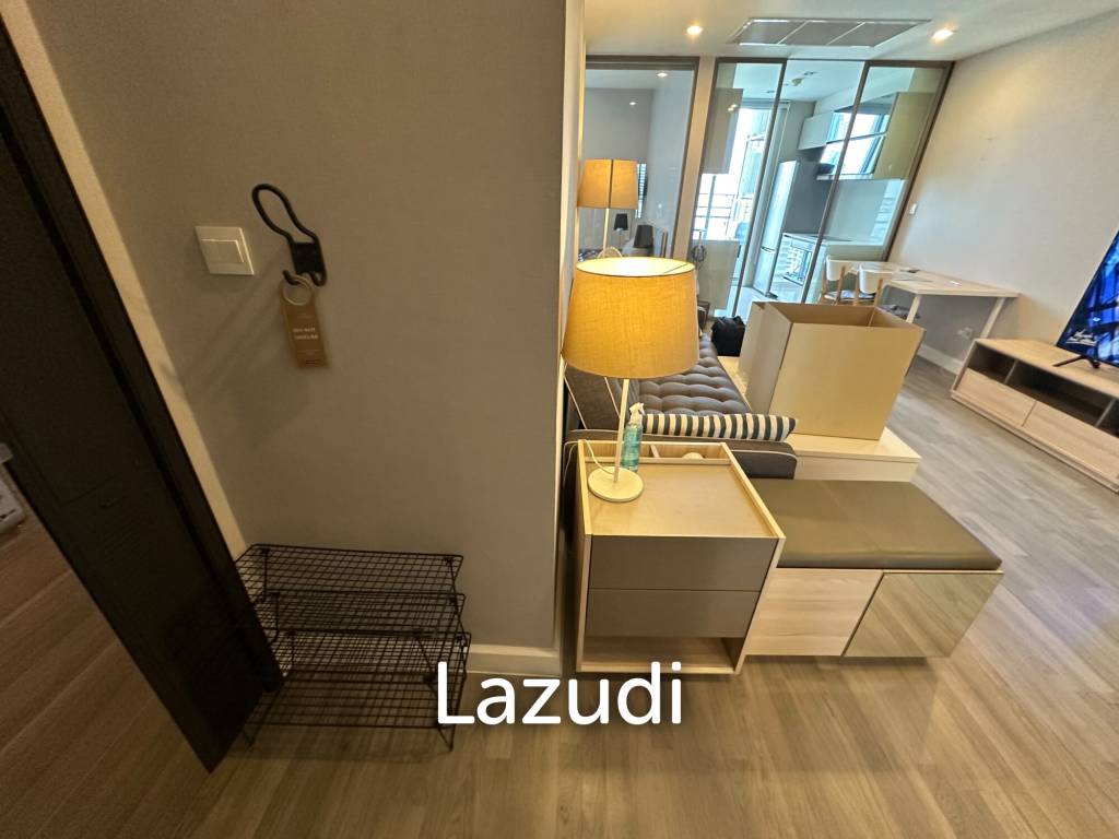 1 Bed 1 Bath 50 SQ.M The Room Sathorn
