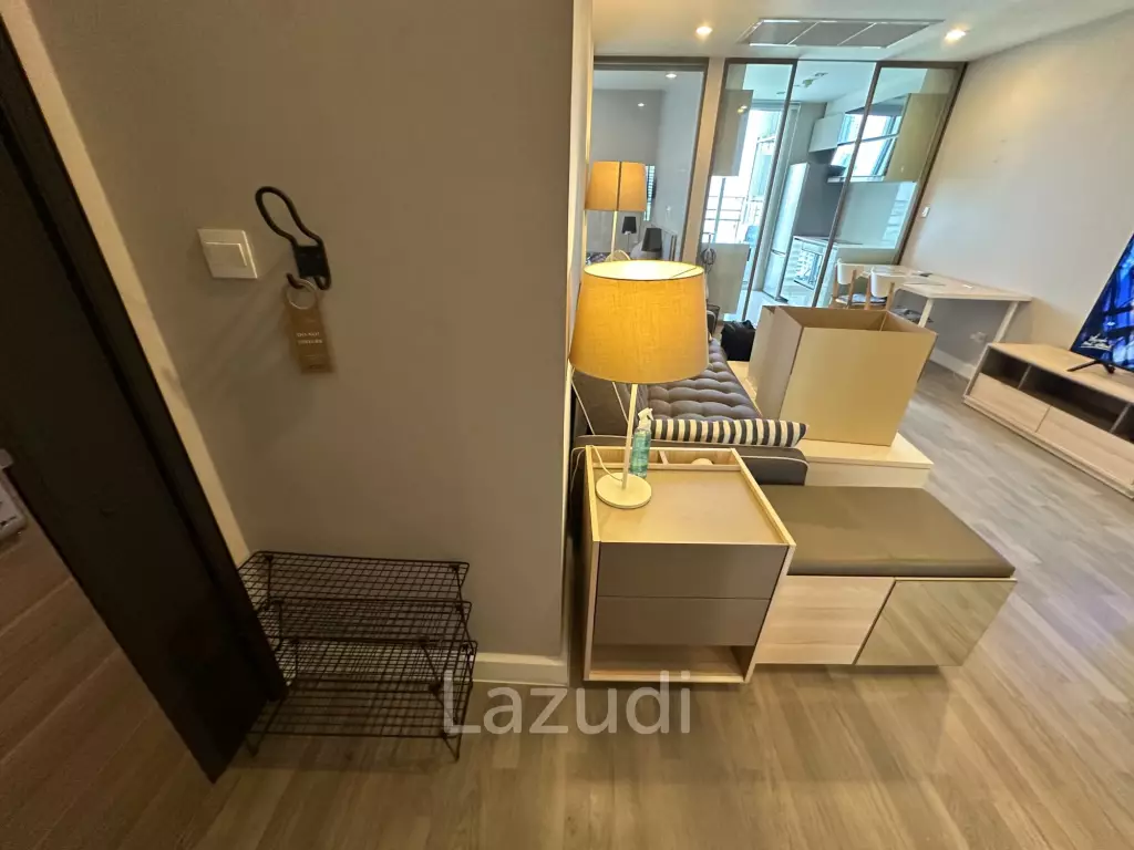 1 Bed 1 Bath 50 SQ.M The Room Sathorn