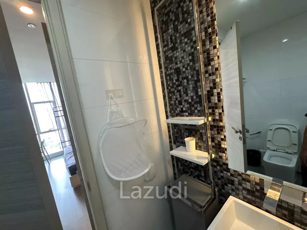 1 Bed 1 Bath 50 SQ.M The Room Sathorn