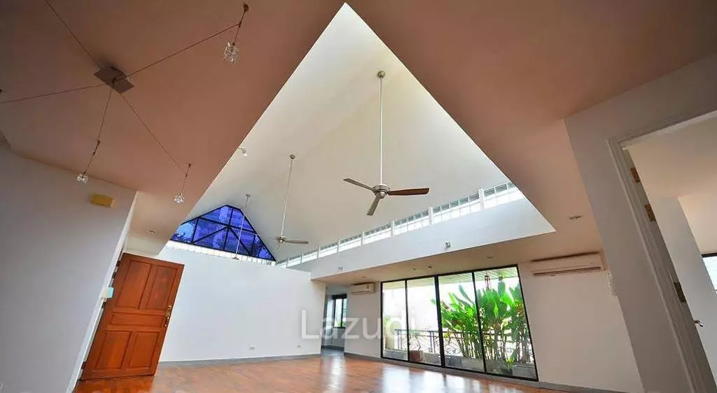 3 Bed 4 Bath 273 SQ.M Prime Mansion Promsri