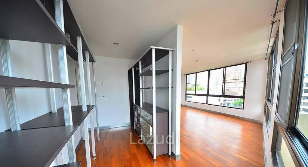 3 Bed 4 Bath 273 SQ.M Prime Mansion Promsri