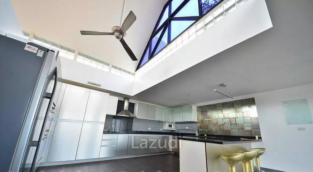 3 Bed 4 Bath 273 SQ.M Prime Mansion Promsri