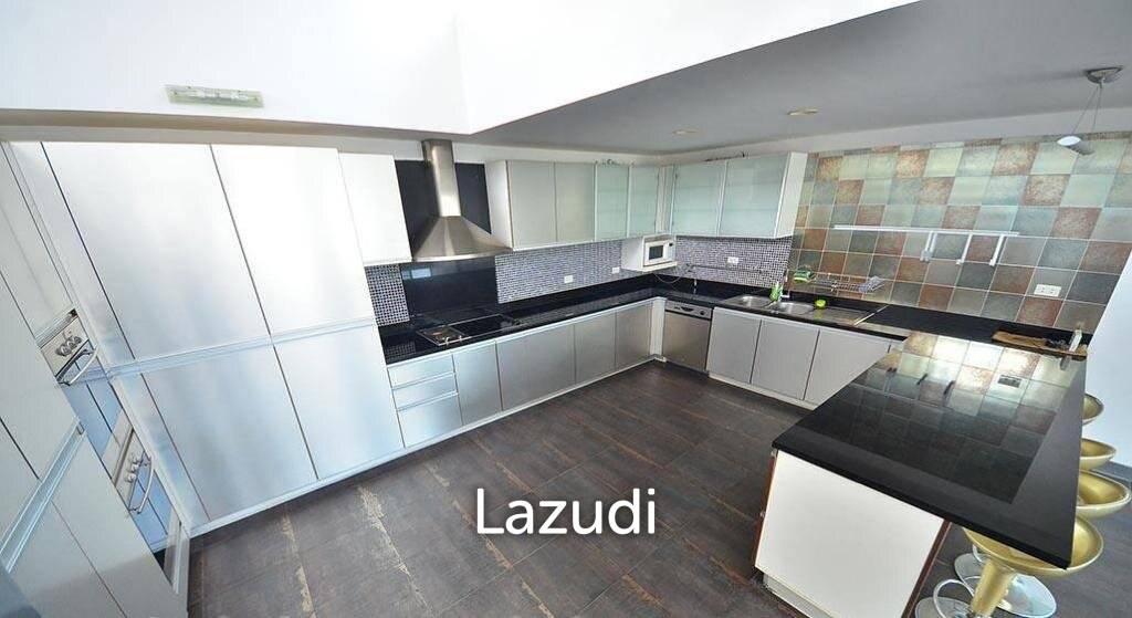 3 Bed 4 Bath 273 SQ.M Prime Mansion Promsri