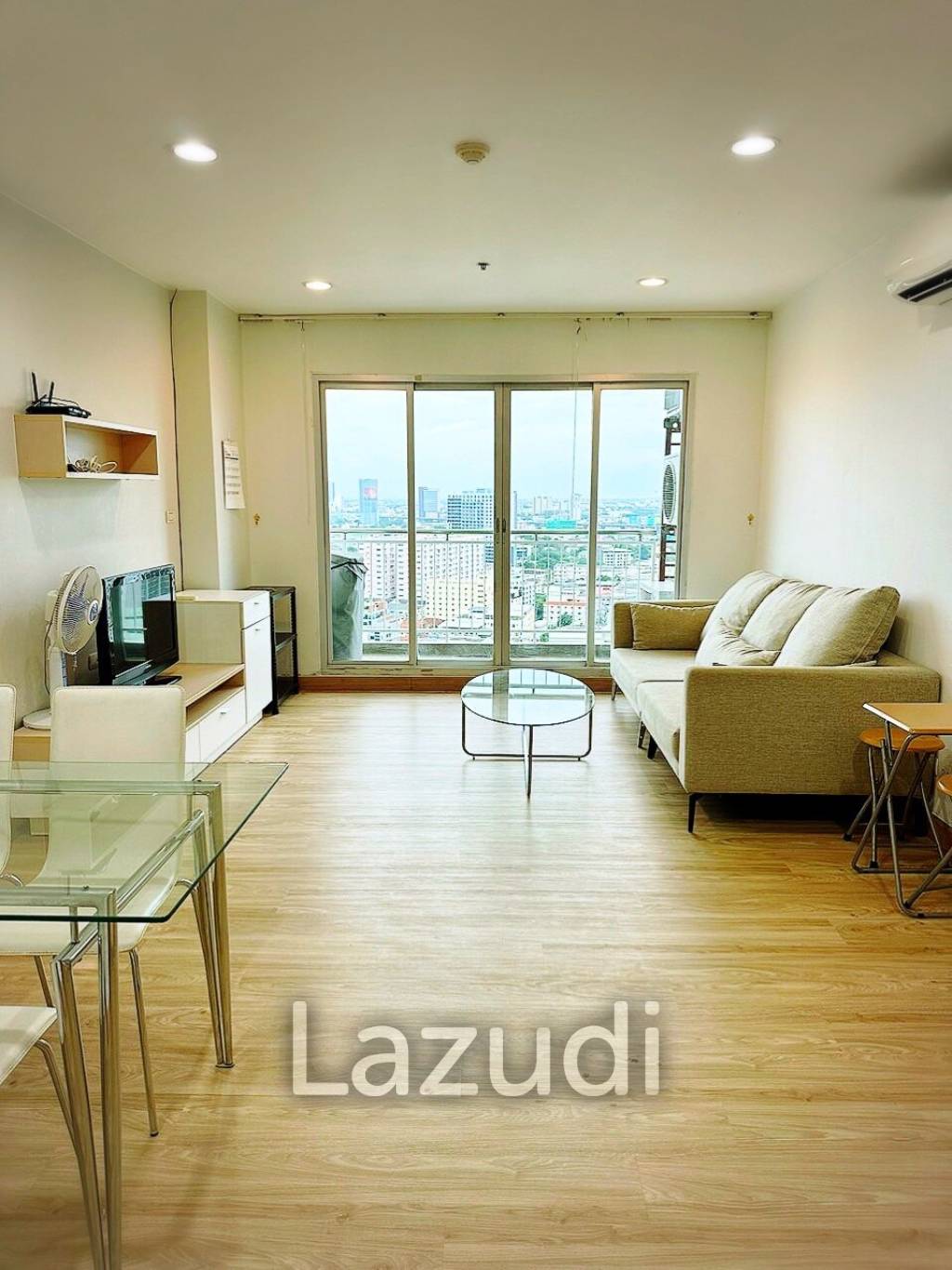 2 Bed 2 Bath 71 SQ.M Centric Scene Sukhumvit 64