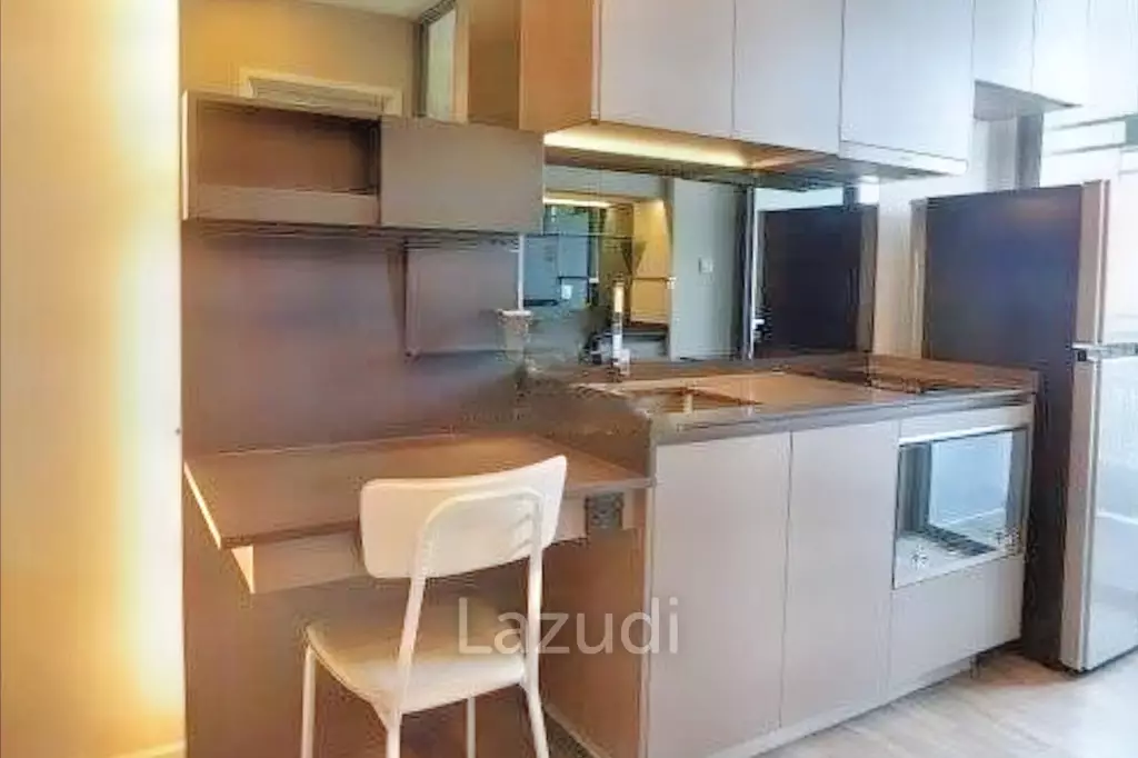 1 Bed 1 Bath 35 SQ. M The Room Sukhumvit 69