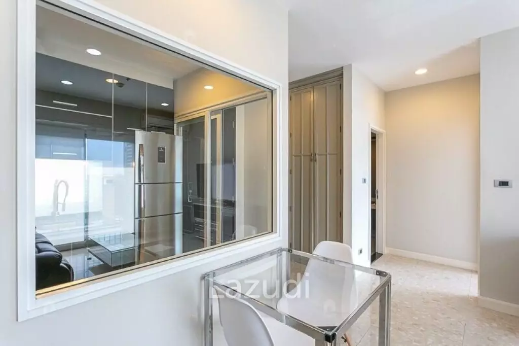 1 Bed 1 Bath 52 SQ.M at The Crest Sukhumvit 34