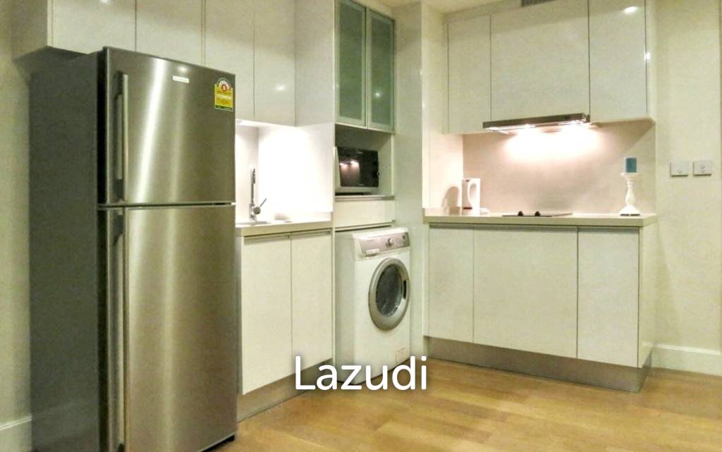 1 Bed 1 Bath 43 SQ.M Collezio Sathorn-Pipat