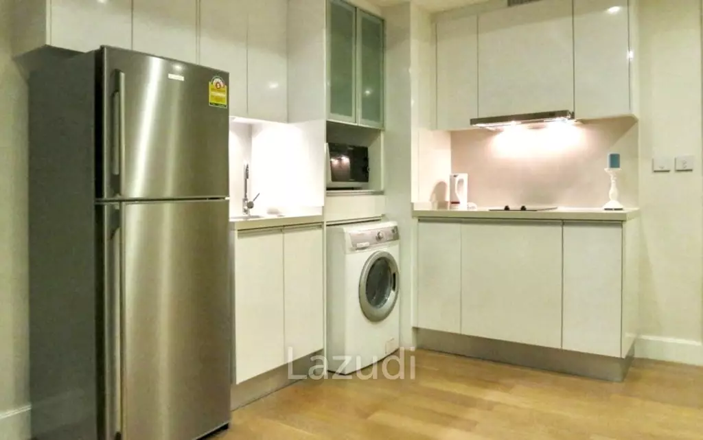 1 Bed 1 Bath 43 SQ.M Collezio Sathorn-Pipat