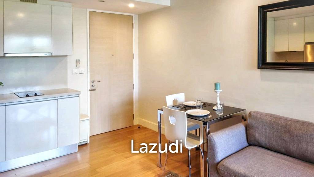 1 Bed 1 Bath 43 SQ.M Collezio Sathorn-Pipat