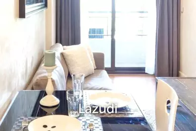 1 Bed 1 Bath 43 SQ.M Collezio Sathorn-Pipat